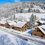 Stylish Loft With Mountain View Near The Afritz am See