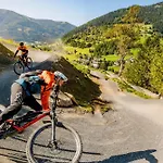 Stylish Loft With Mountain View Near The Apartment Afritz am See