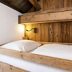 Stylish Loft With Mountain View Near The *