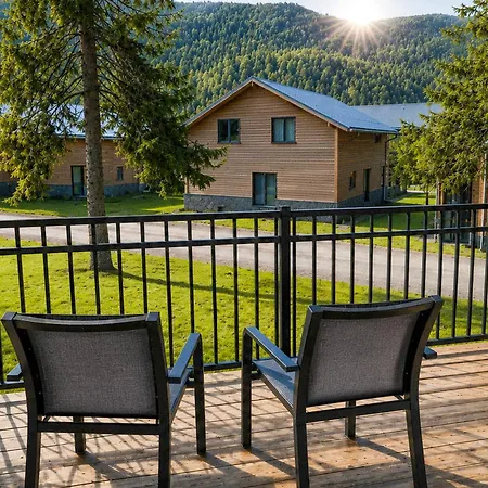 Stylish Loft With Mountain View Near The *