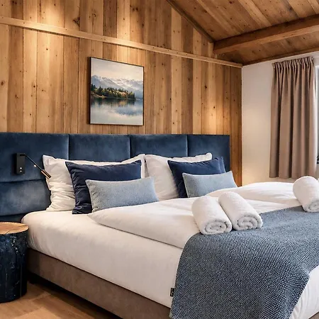 Stylish Loft With Mountain View Near The Apartment