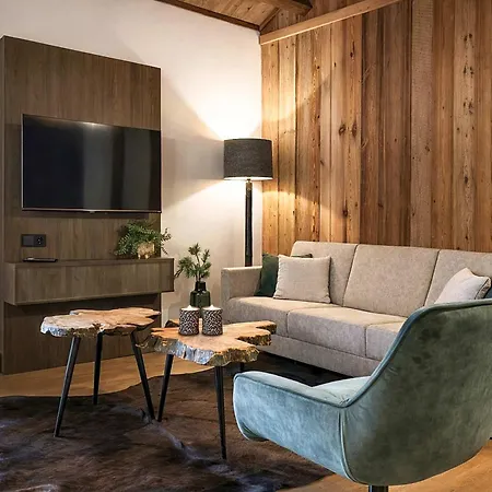 Stylish Loft With Mountain View Near The * Afritz