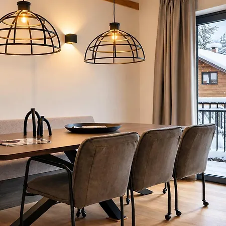Apartment Stylish Loft With Mountain View Near The