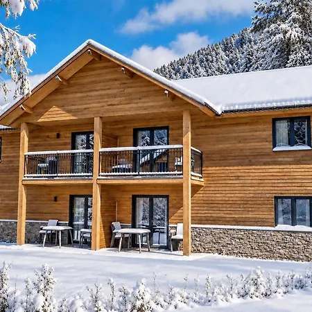 Apartment Stylish Loft With Mountain View Near The