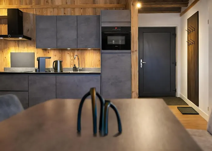 Appartement Stylish Loft With Mountain View Near The Afritz