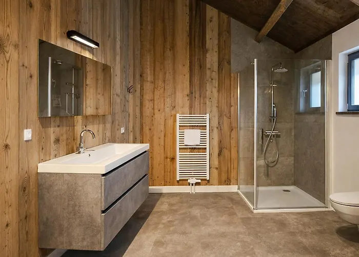 Stylish Loft With Mountain View Near The Afritz